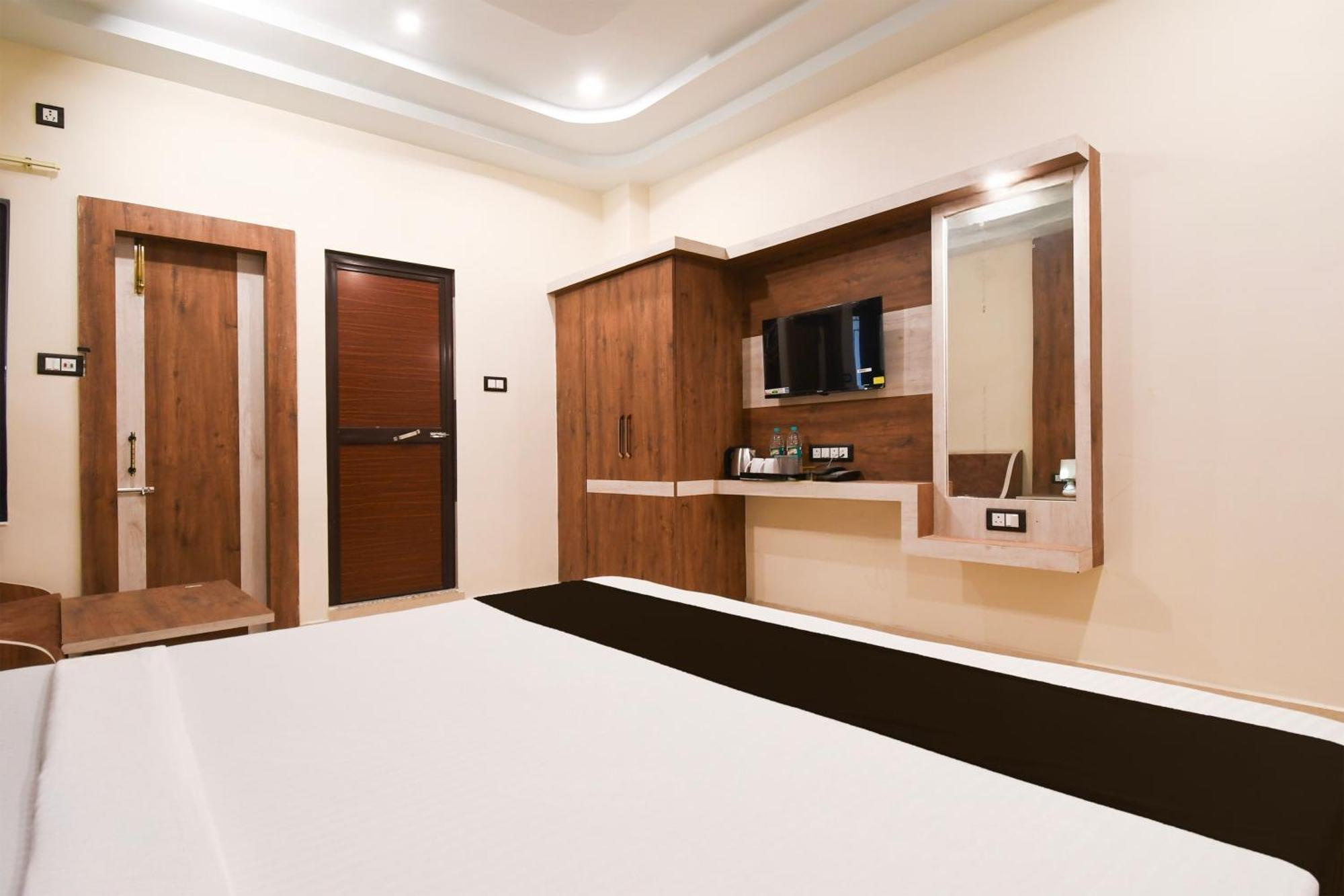 Hotel O Nilmadhab International タラピス エクステリア 写真